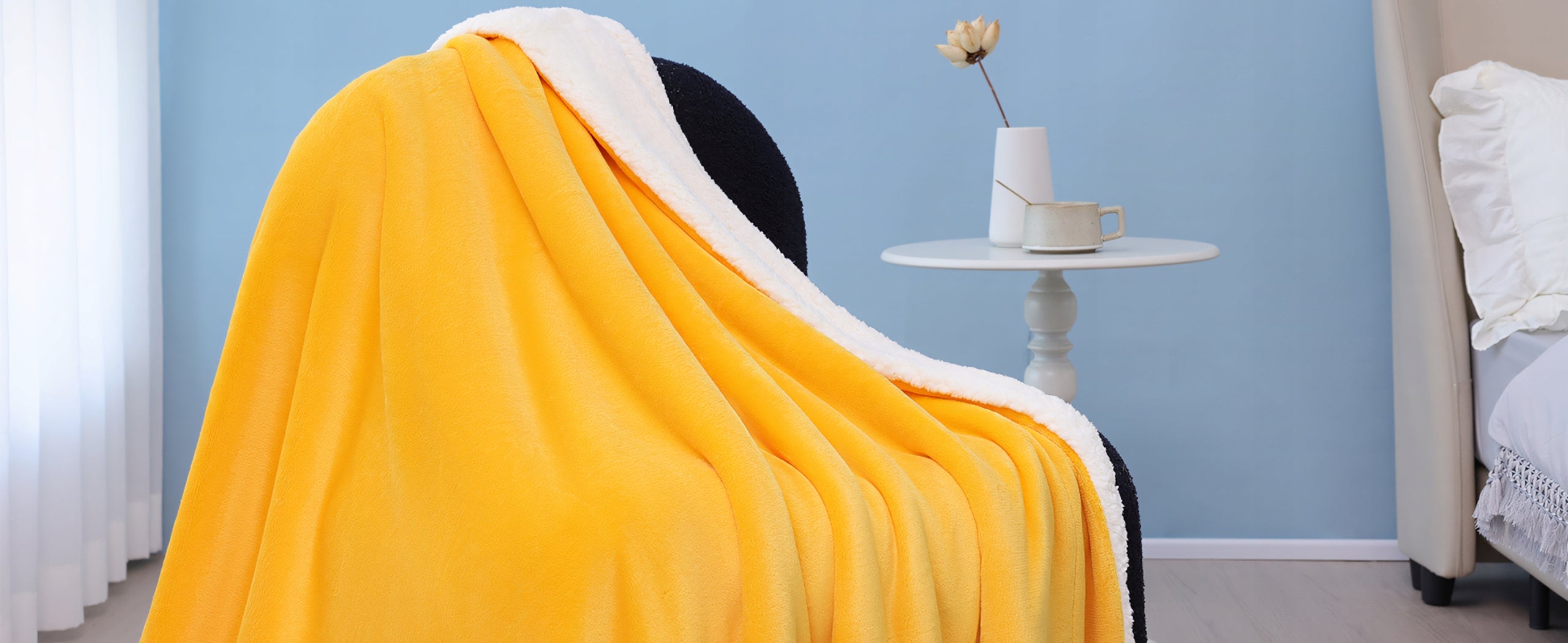 Koc Sherpa 160 × 200 cm żółty, dwustronny, 550 GSM