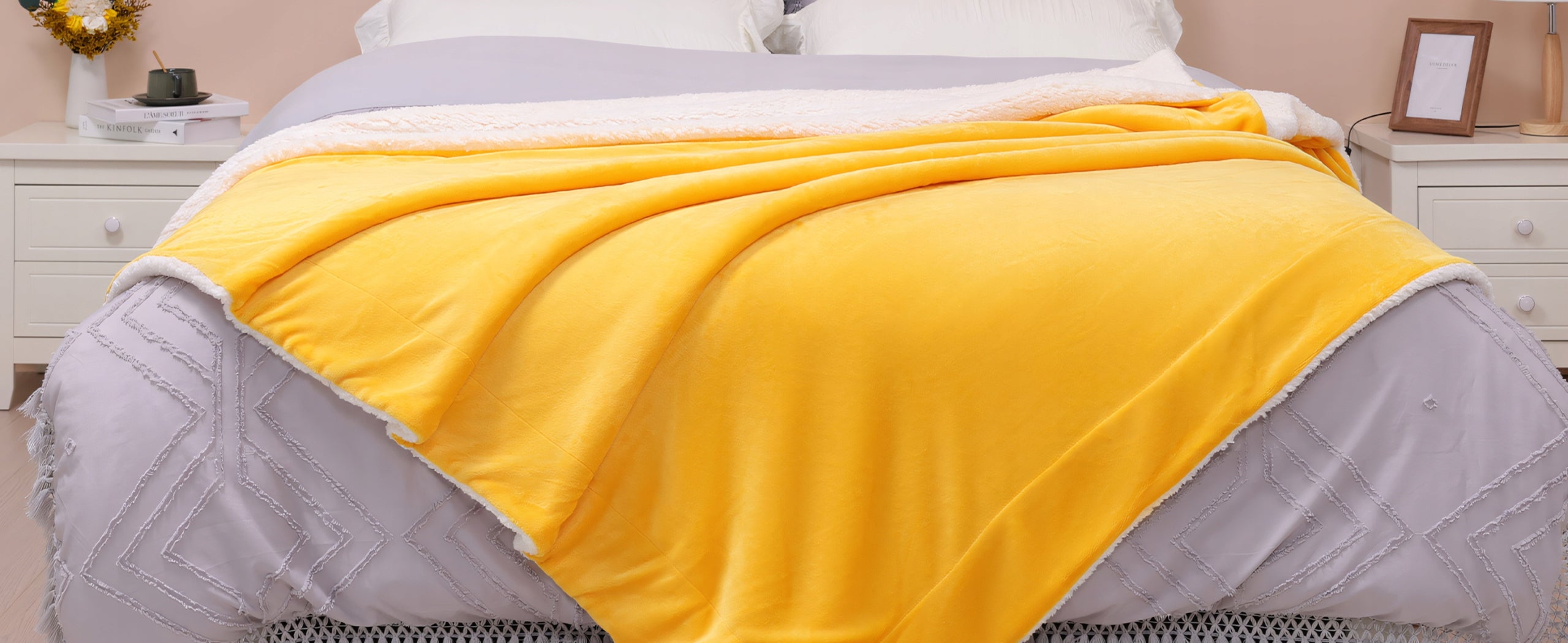 Koc Sherpa 160 × 200 cm żółty, dwustronny, 550 GSM
