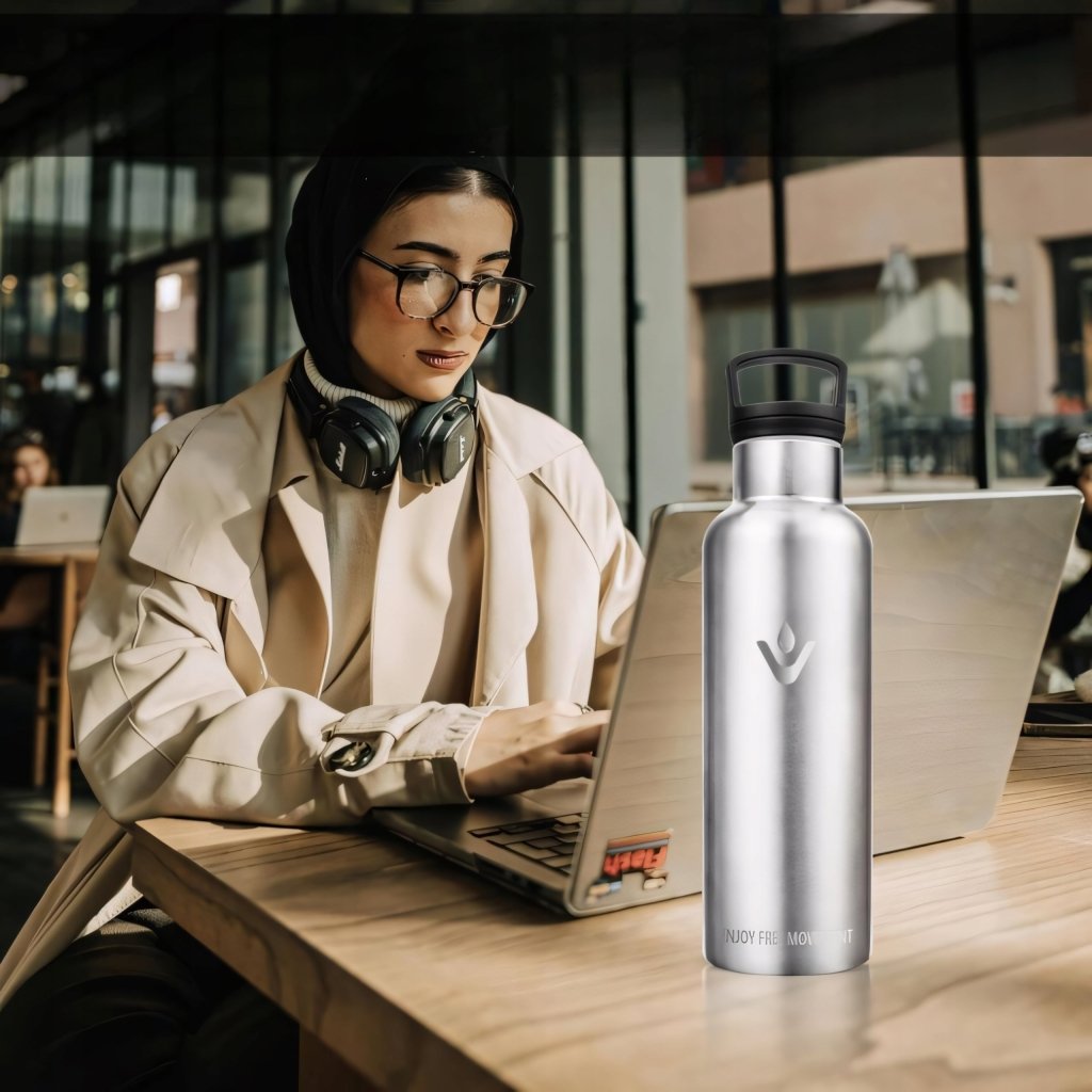 Kubek termiczny 750 ml ze słomką i filtrem, stalowy | REEVE