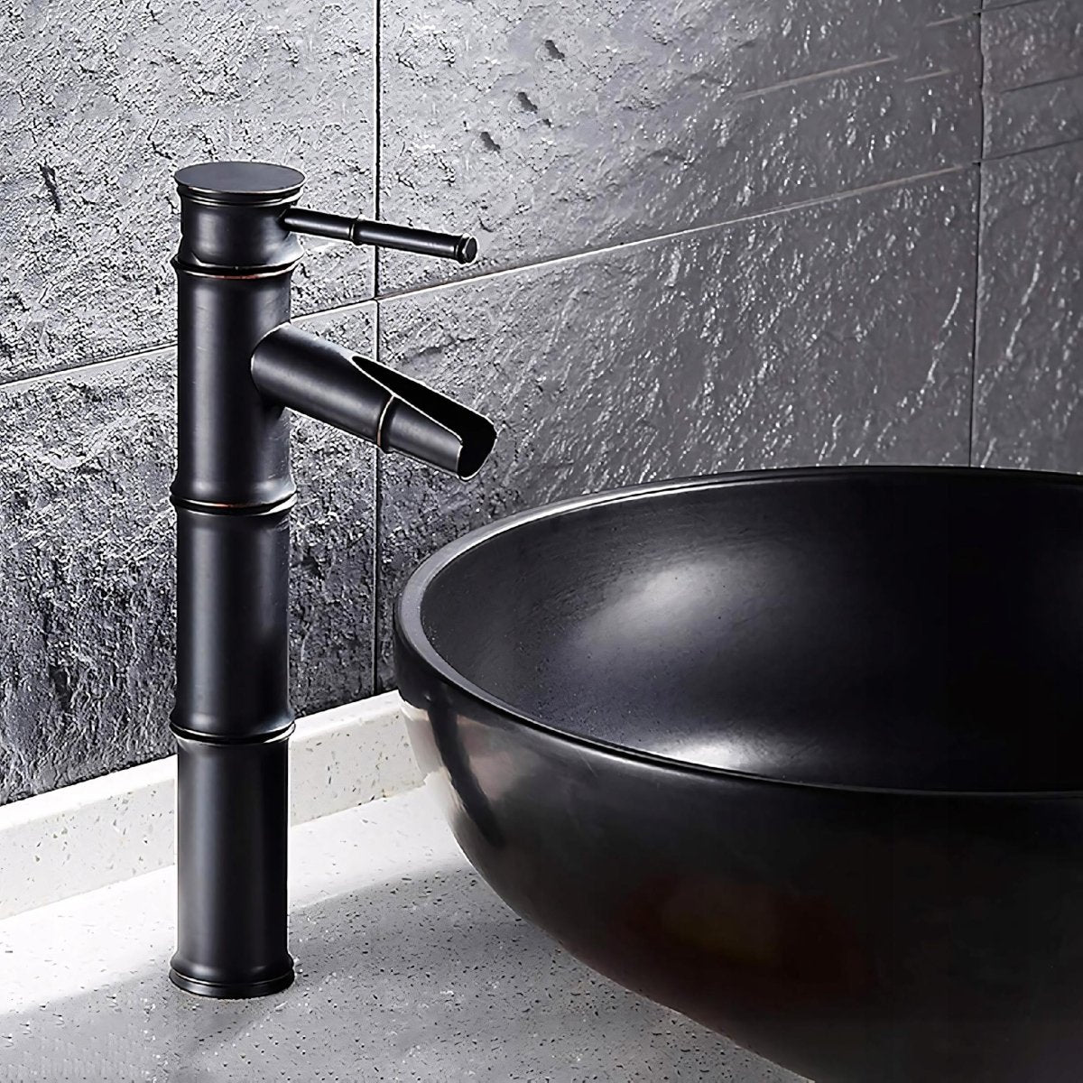 Bateria umywalkowa stojąca czarna jednouchwytowa | REEVE