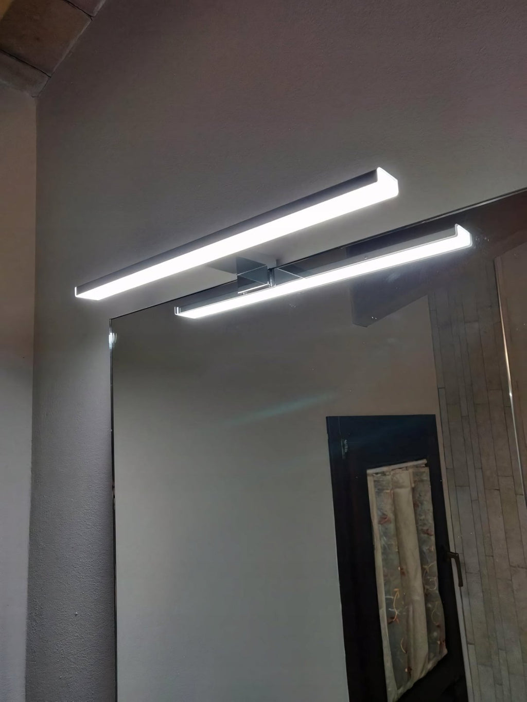 Kinkiet LED nad lustro 40cm IP44 srebrny zimne światło | REEVE