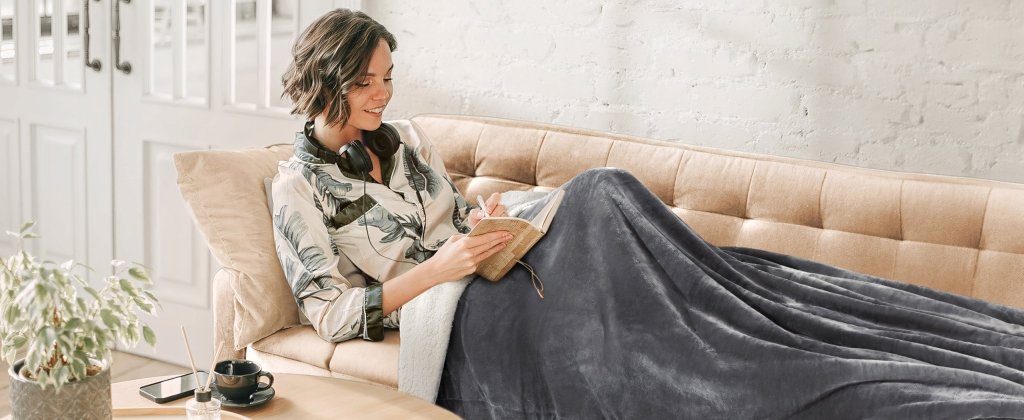 Koc dwustronny sherpa KANKAEU 160x200 cm szary | REEVE