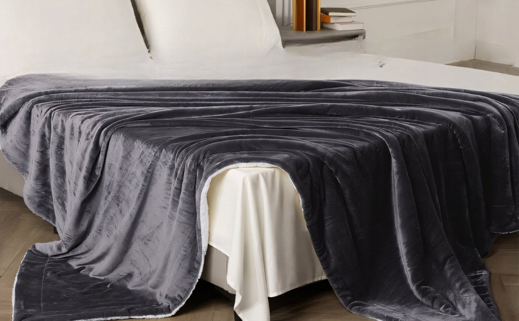 Koc dwustronny sherpa KANKAEU 160x200 cm szary | REEVE