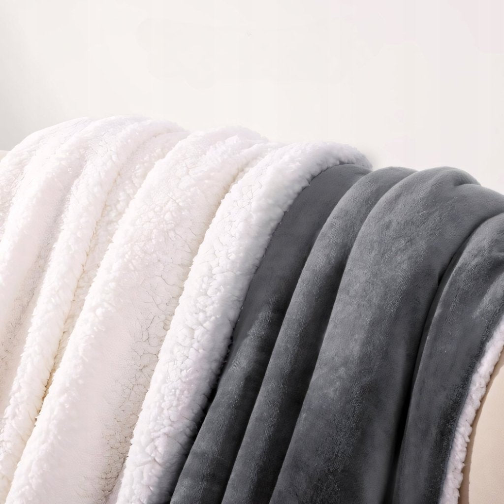 Koc dwustronny sherpa KANKAEU 160x200 cm szary | REEVE