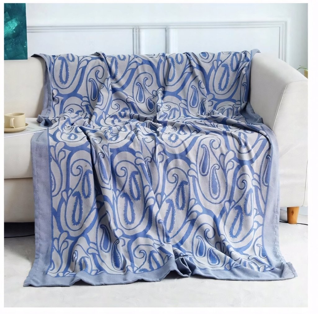 Pled żakardowy 160 × 200 cm, wzór paisley, granat | REEVE